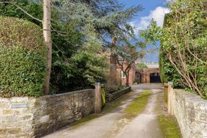 The Limes- click for photo gallery